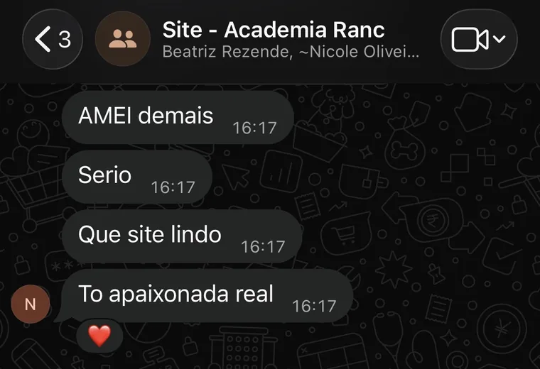 Cliente: amei demais, que site lindo, tô apaixonada
